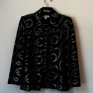 ST JOHN EVENING by Marie Gray  BLACK and GOLD, 2 piece suit